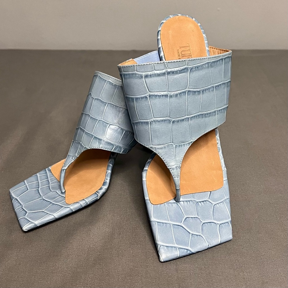 Toral Women’s Light Blue Croc Skin Leather/Suede T Bar Sandals Size 36